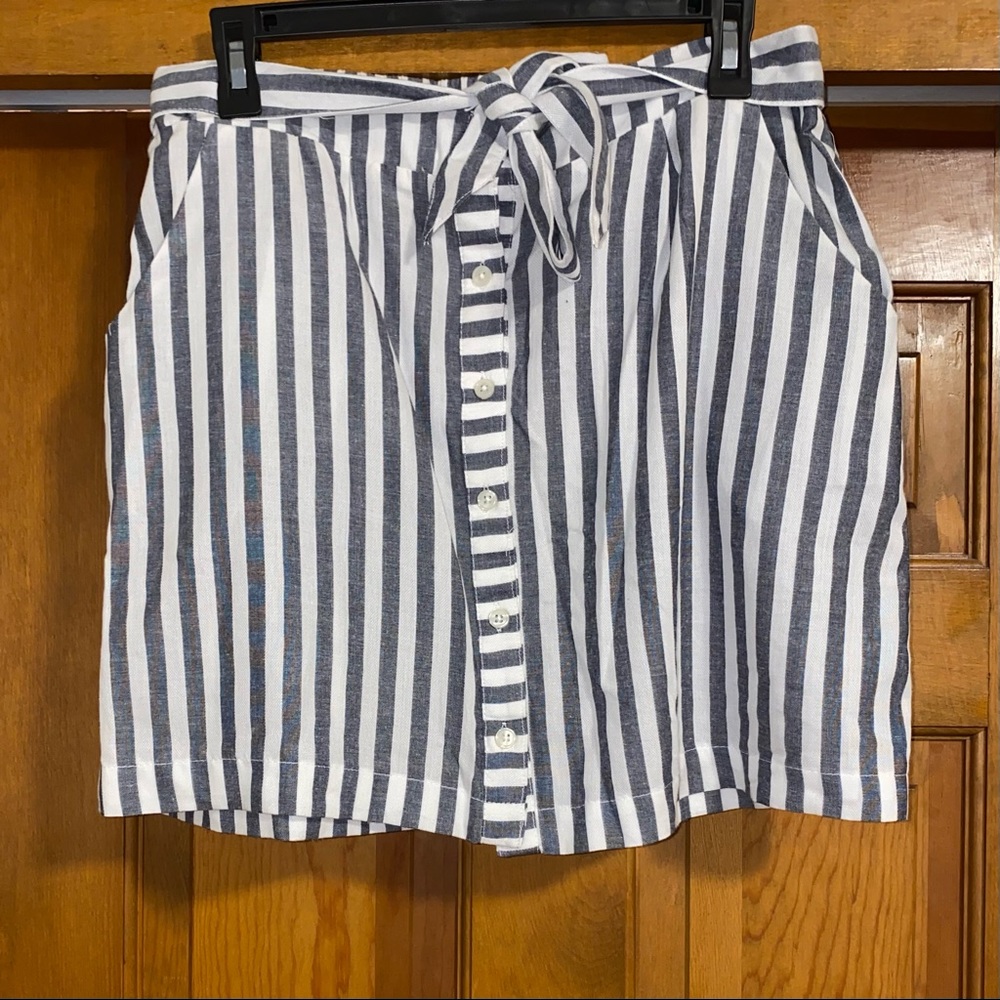 Gray & White Striped Skirt